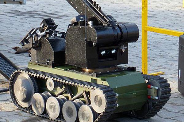 Global Explosive Ordnance Disposal (EOD) Robot Market