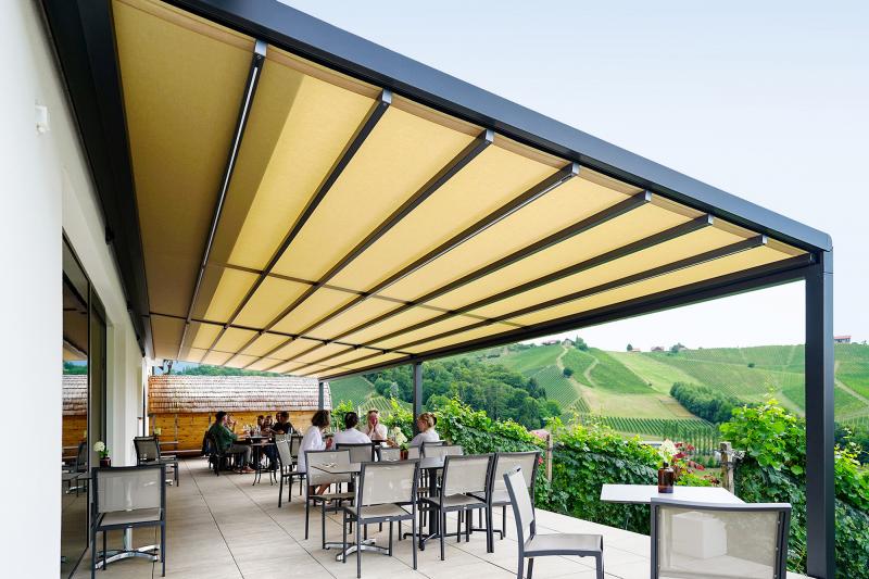 markilux equips vineyard in Styria with its "pergola stretch".