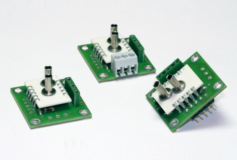 The different connection variants of the directly mountable pressure sensor module AMS 2710