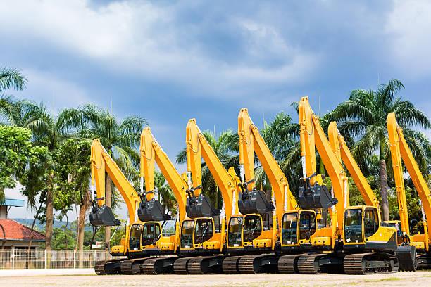 Heavy Construction Equipment Rental Market