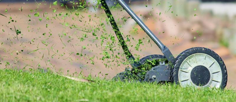 Sweden Lawn Mowers Market Analysis & Growth Forecast 2022-2027