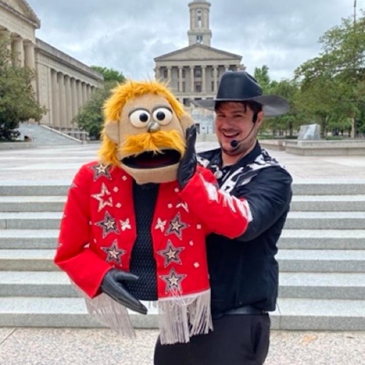 Puppet City Tours entertains in Downtown Nashville