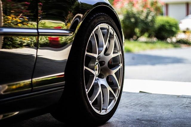 Global Automotive Tubeless Tires Market