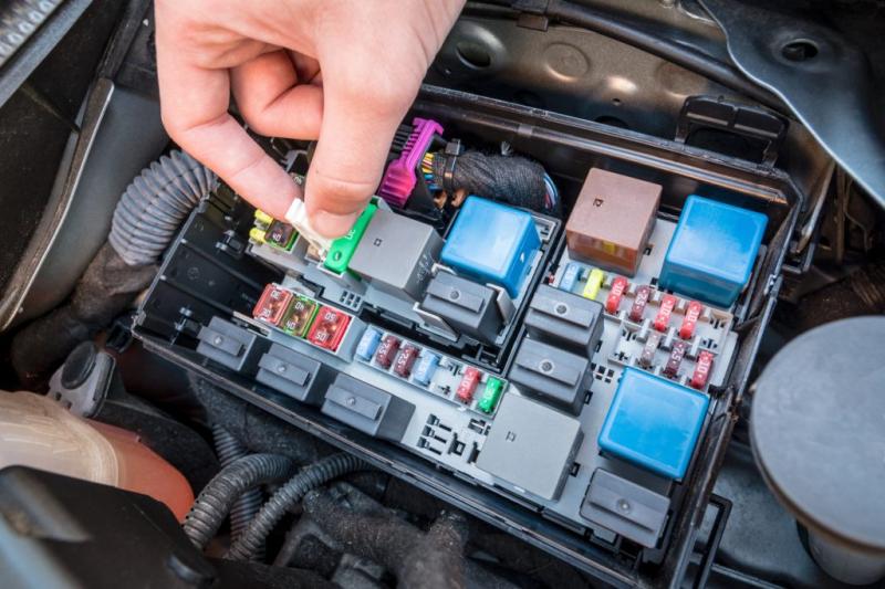 Global Automotive Circuit Protection Component Market