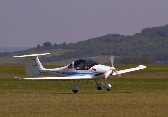 Ultralight and Light Aircraft Market