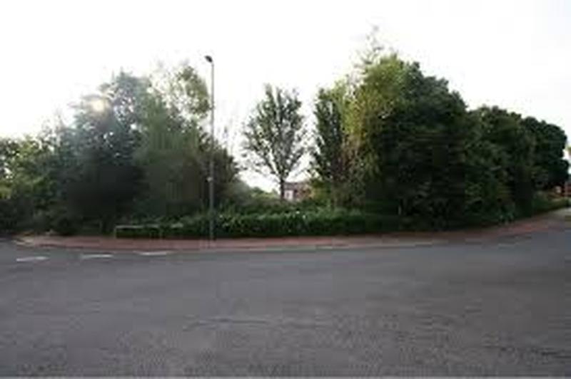 PrimeLocation.com (PrimeLocation UK) is currently marketing a Prominent Plot of Commercial Land with a Tiny Kiosk in Cardiff City.