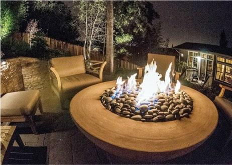 Outdoor Fireplaces in the United States: Stone Decorative's