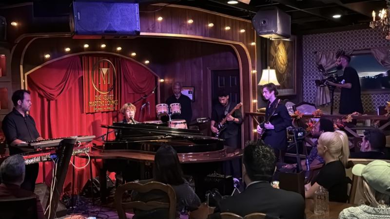 Emerging Asian Artist William Dong Presents His Debut Performance in Hollywood