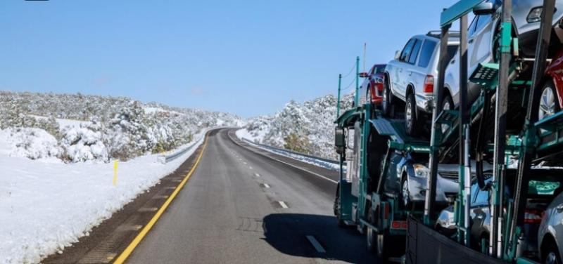 Snowbird Season Begins: EZ Auto Movers Ensures a Hassle-Free Vehicle Relocation for Winter Travelers