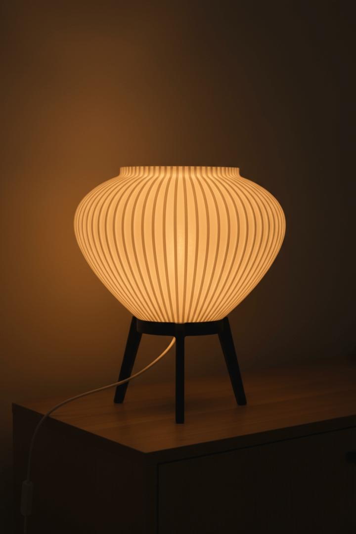 Clouds Collective Introduces the ALTO Lamp: A Sculptural Play of Light and Form