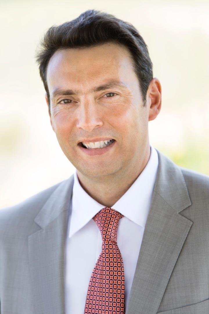 Dr. Guy Navarra Scholarship for Future Doctors Opens to Inspire Tomorrow's Leaders in Medicine