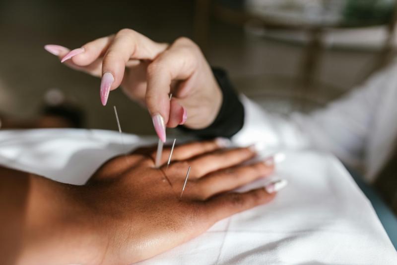 Acupuntura Miami Dra. Carmen Gomez Expands Acupuncture and Natural Wellness Services in Kendall, Florida