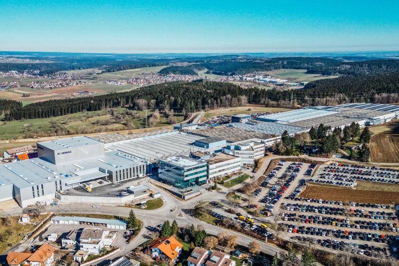 At the Schopfloch site in the northern Black Forest, around 1,500 employees are responsible for a wide range of products ( (C) In Schopfloch in the northern Black Forest, 1,500 employees manufacture machines for sizing and edge processing)