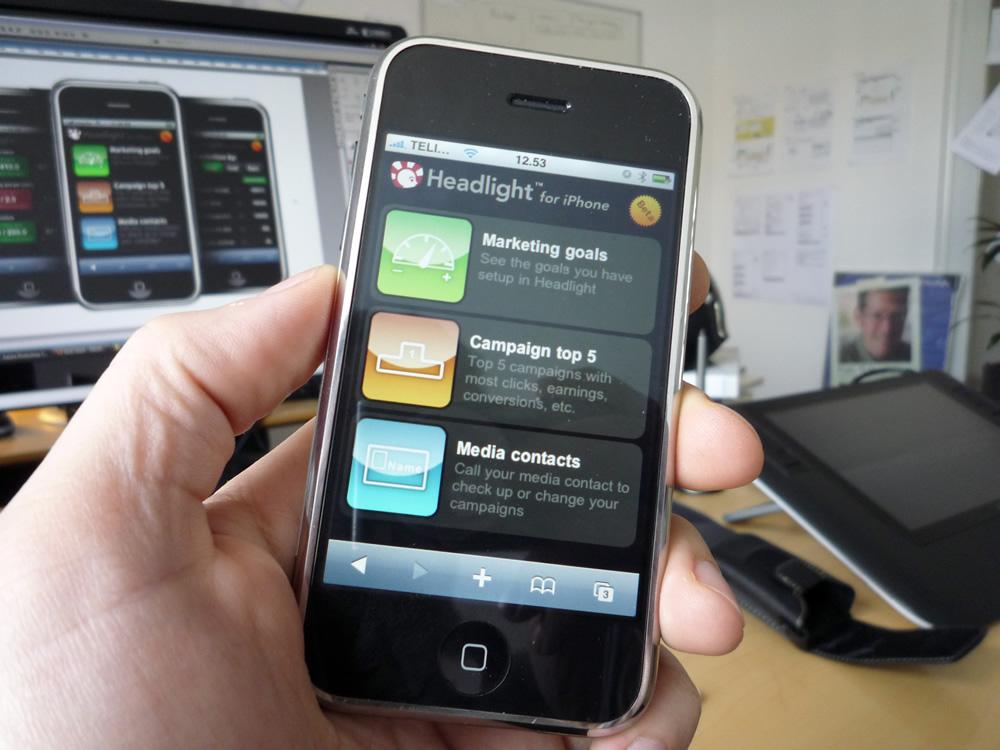 Headlight users can log in with their iPhones to a special mobile site where they can see the real time performance of their marketing campaigns