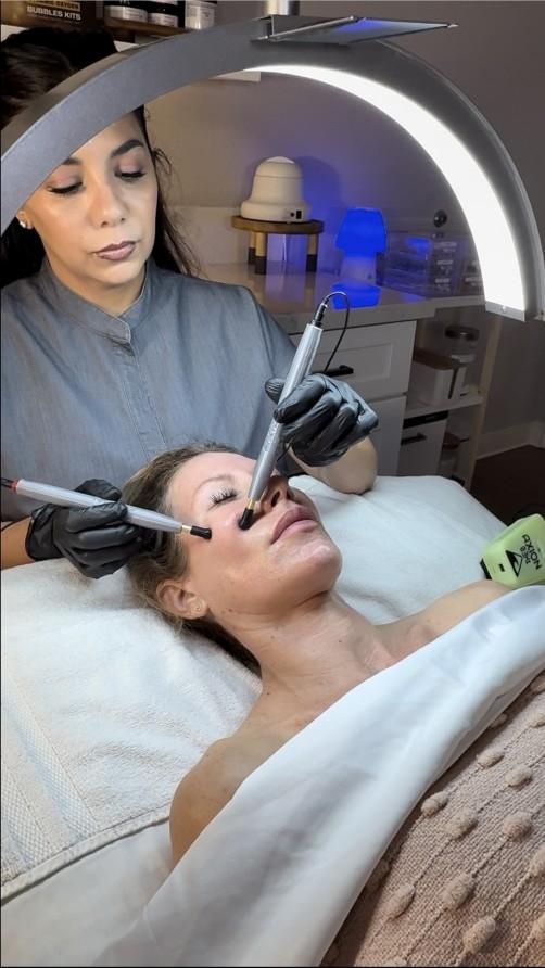 Top Skincare Specialist Offering Hyperpigmentation Facial