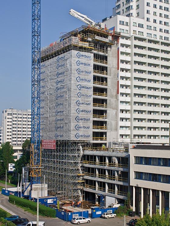 The 70 m high Prosta Tower has 19 floors and 5 basement levels.